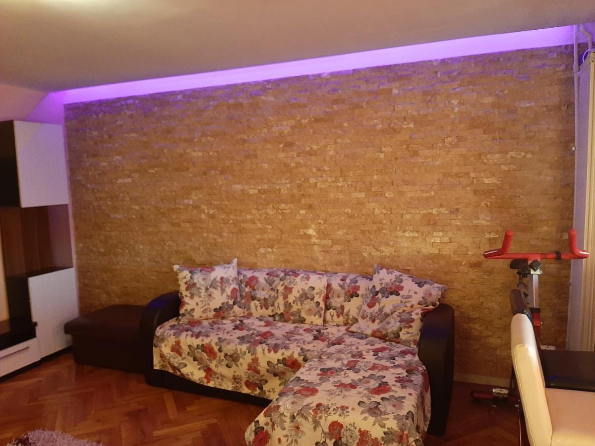 Eli Leilighet Oradea Eksteriør bilde